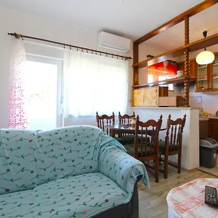 Apartament Zeljko 2158 Pula